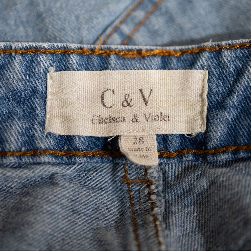 Chelsea & Violet Ripped Jeans - Picture 3 of 3
